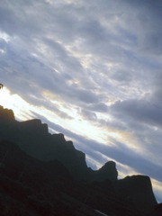 138090