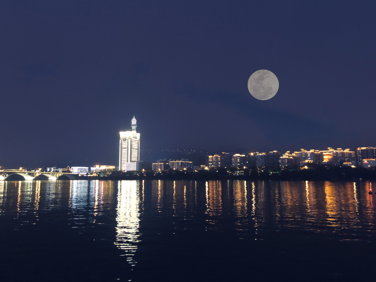湘江夜景超级月亮橘子洲头