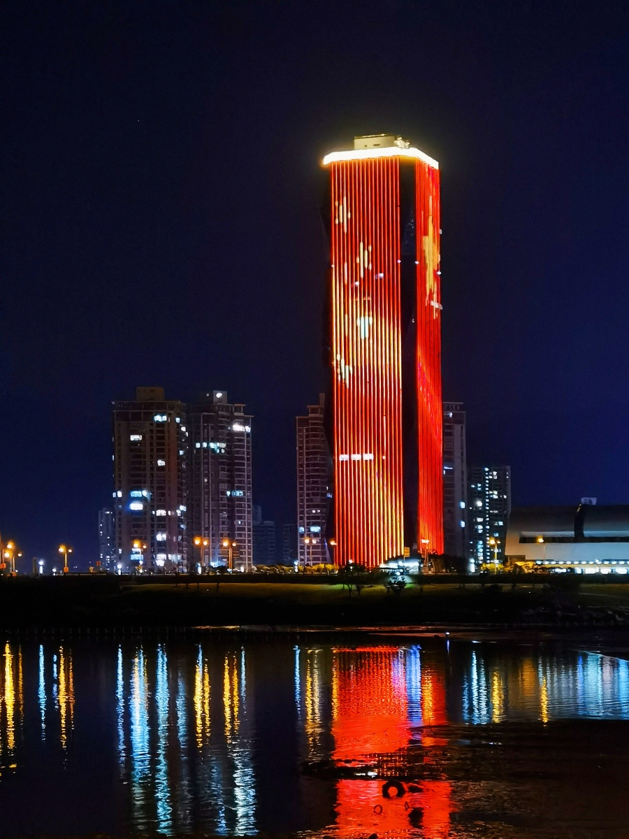 2021年09月30日亮丽的中国红手机摄影365第6季08273天总第2100天