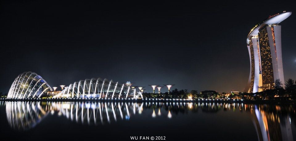 滨海湾花园<br />
