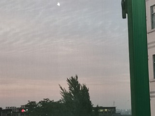 124257