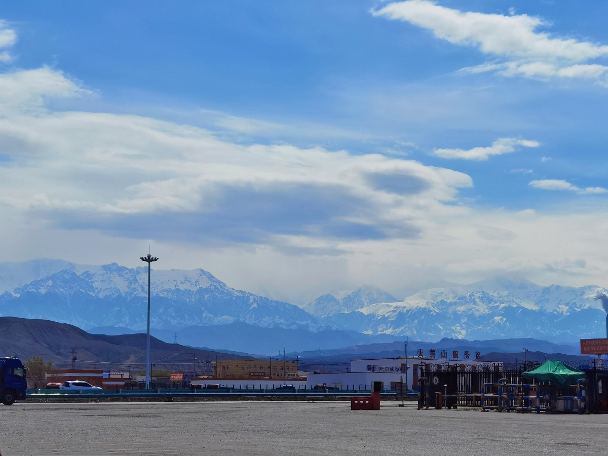 坐标新疆昌吉回族自治州阜康市天山山脉