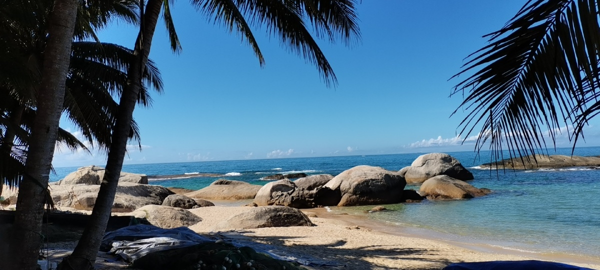 上次在海南文昌淇水湾拍摄的景色拍的太少了只顾着玩水哈哈