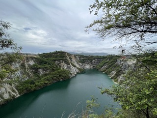 B2564071-0B75-40D6-97A2-F8A7AB9FAC63/L0/001