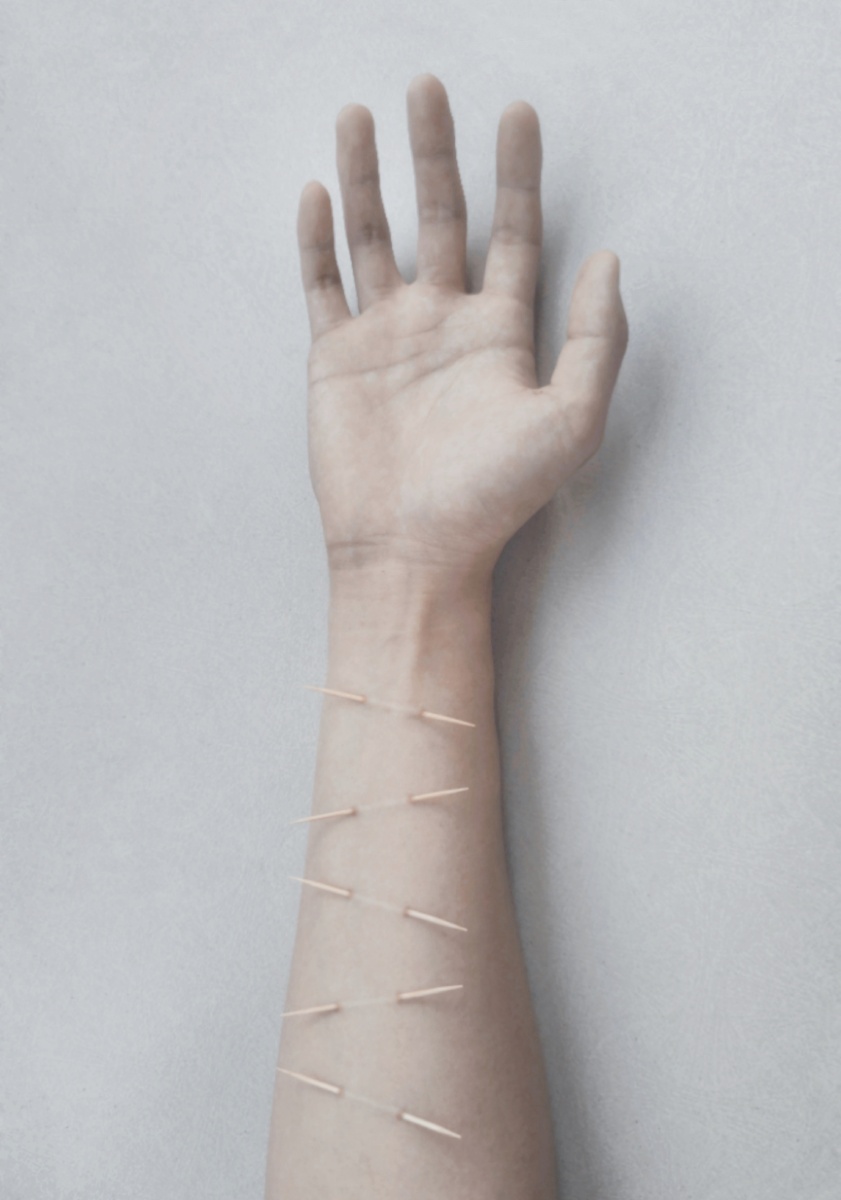 借口图为ps未有任何一只手受到伤害请勿模仿