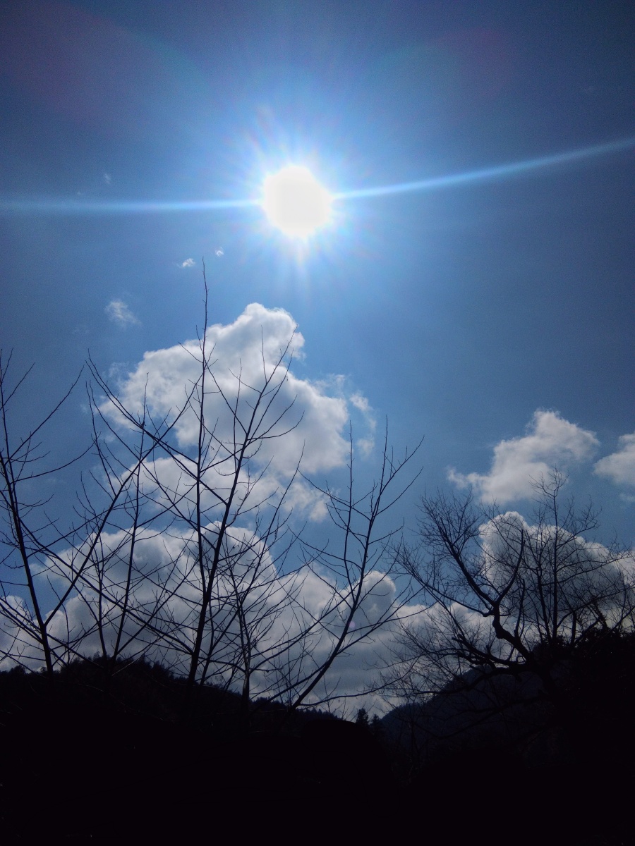 掬一棒蓝天蓝的纯粹蓝的深邃