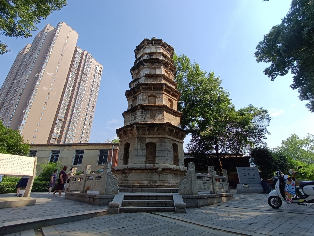 武汉古塔之洪山无影塔