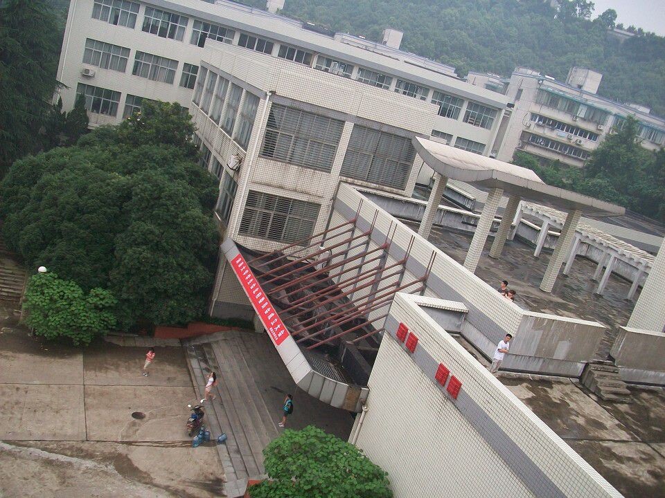 100_6541<br />
