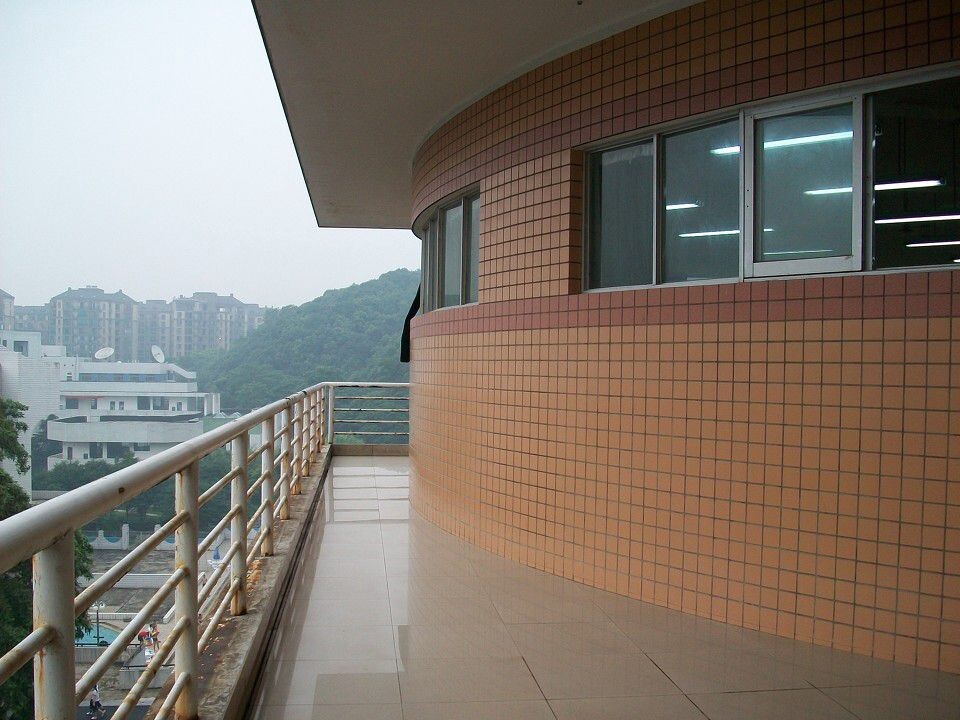 100_6569<br />
