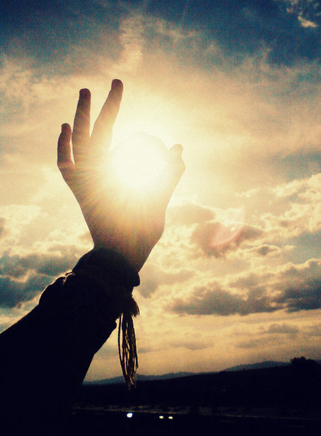 指尖,光 br /> 幸福自己掌握