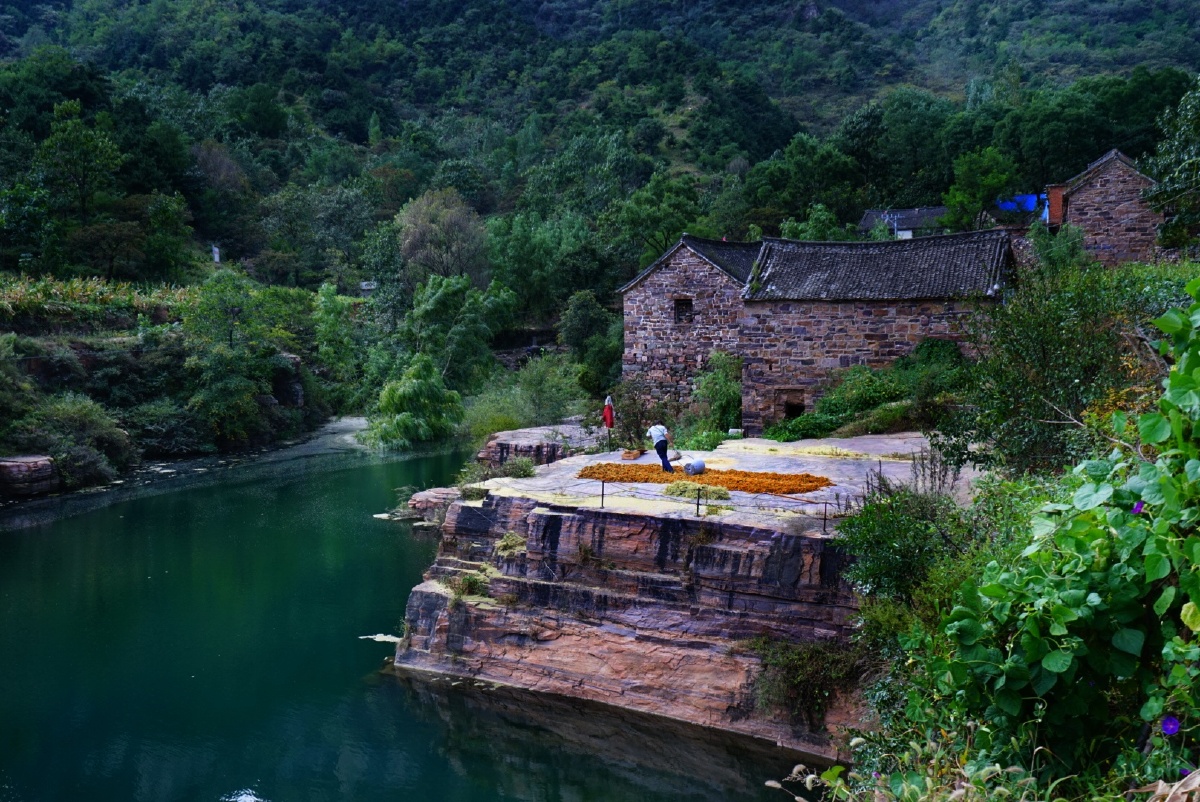河南上腊江村景色