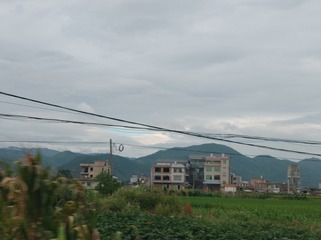 265692