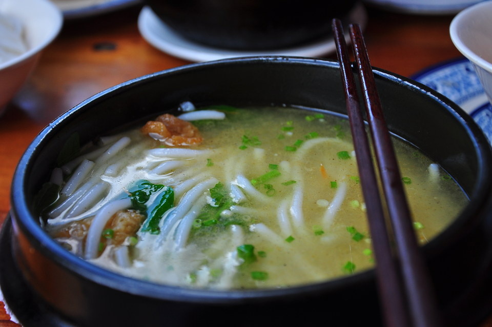 什么了)思念菜炒蛋红烧豆腐忘记什么汤了酸辣鱼凉皮丽江粑粑过桥米线