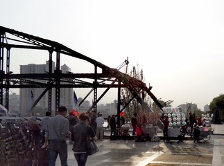 387521