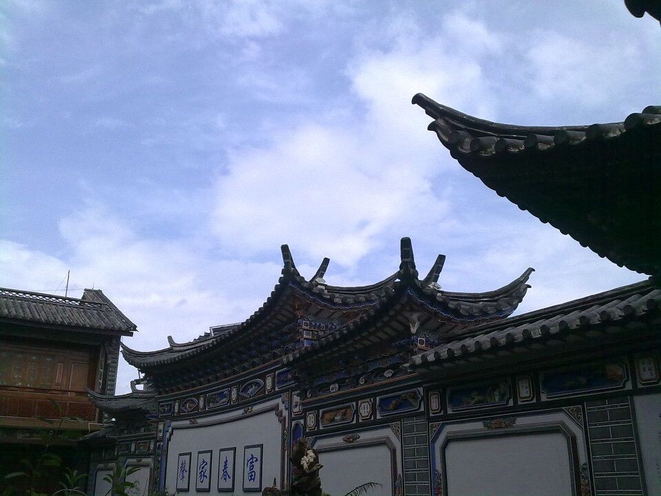 没落的富商家族<br />
