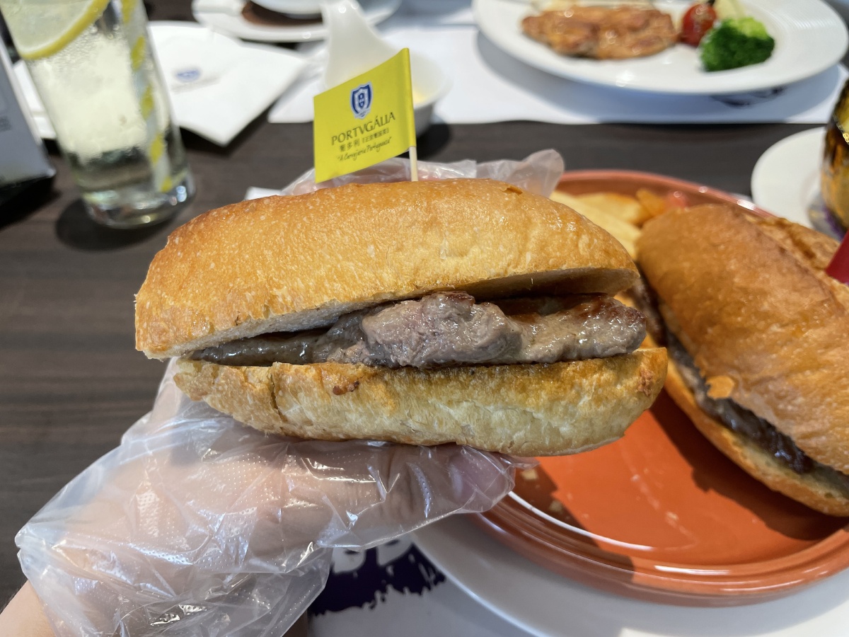澳门 葡国餐 牛排包 香煎鸡排 鸡油饭 - 广州摄影师ginny - 图虫