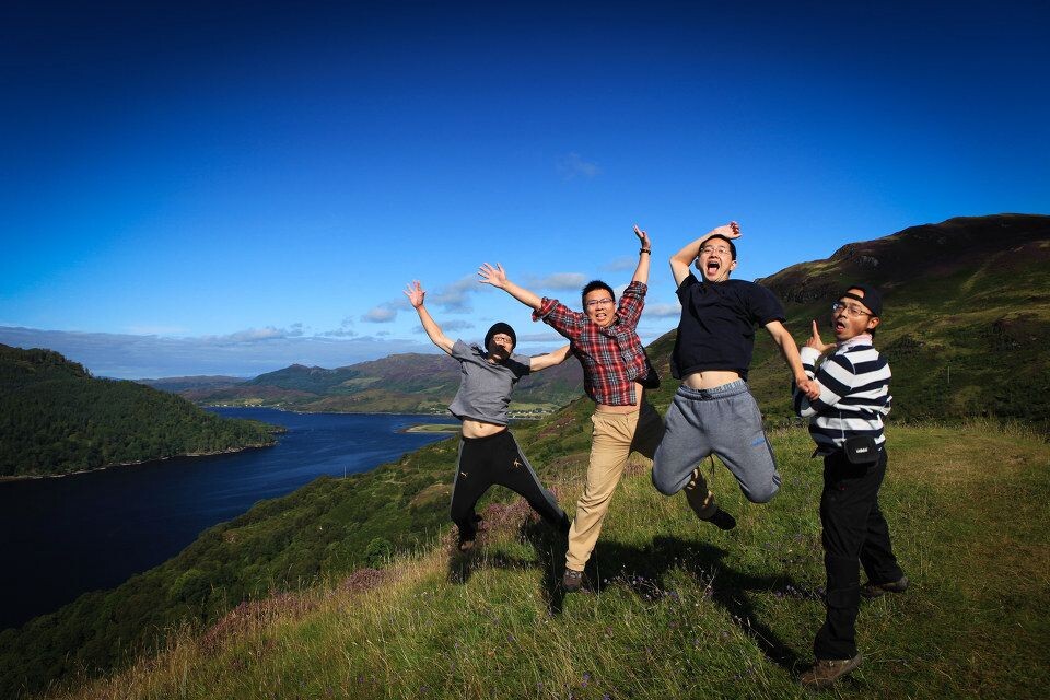JUMP<br />
