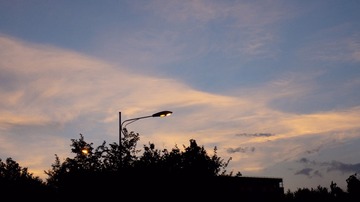 328117