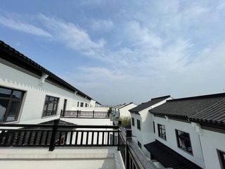 C4DC19A9-00CB-4174-96F7-166C913BF0A9/L0/001