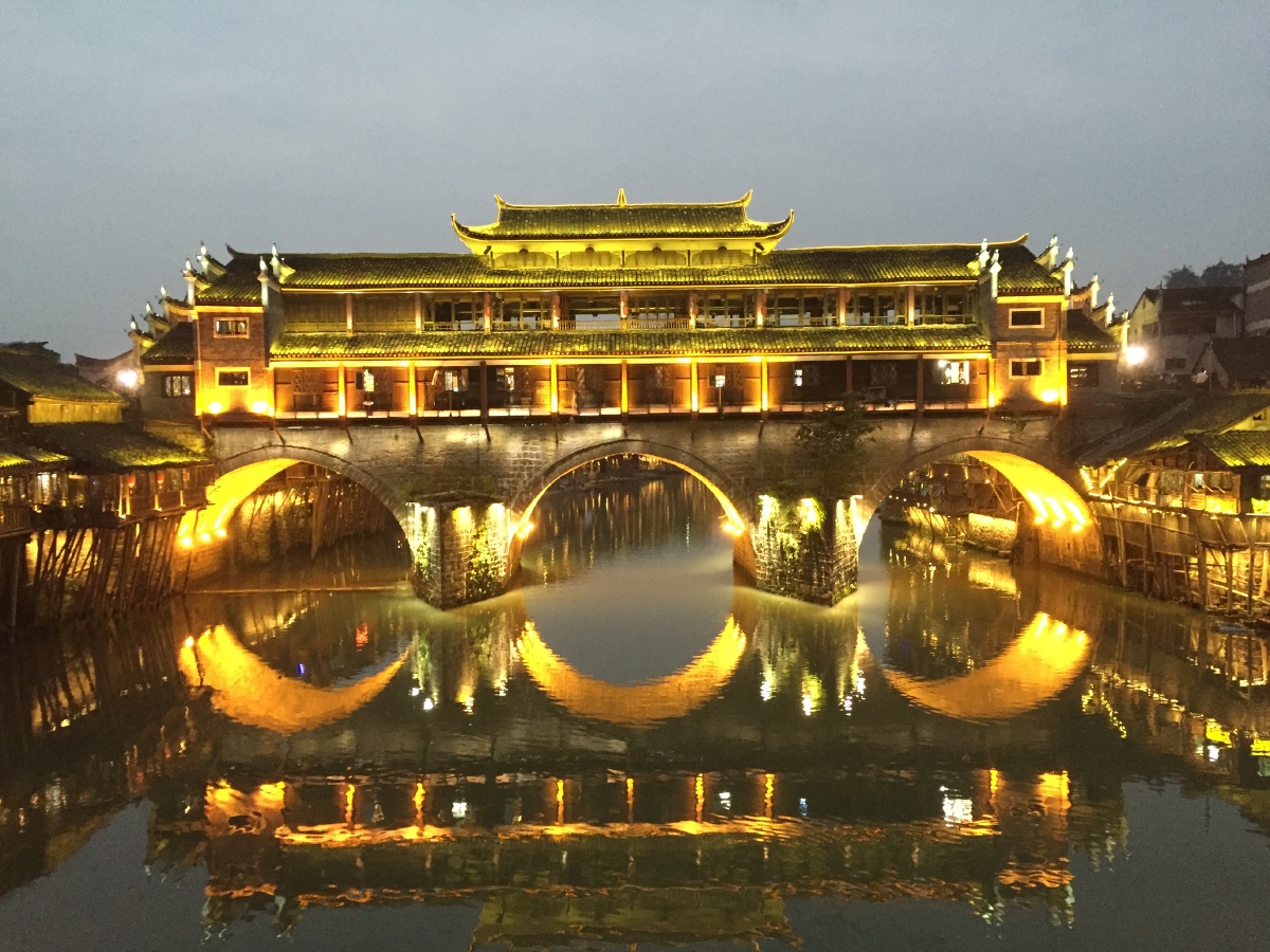 长沙爱晚亭凤凰古城南方长城