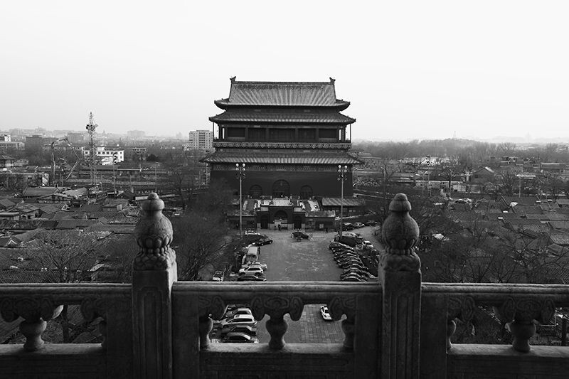 鼓楼湾胡同9<br />
钟楼前的鼓楼