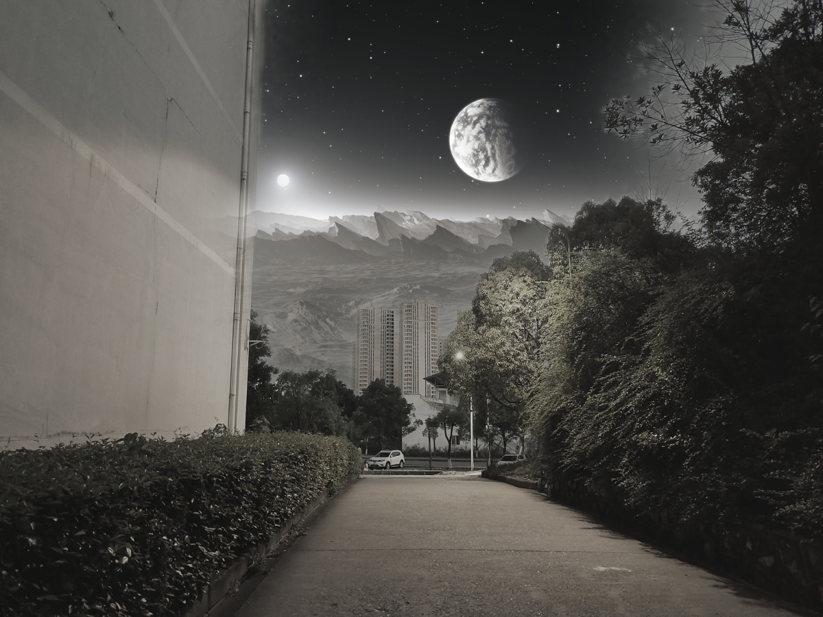 今晚的月亮不一样