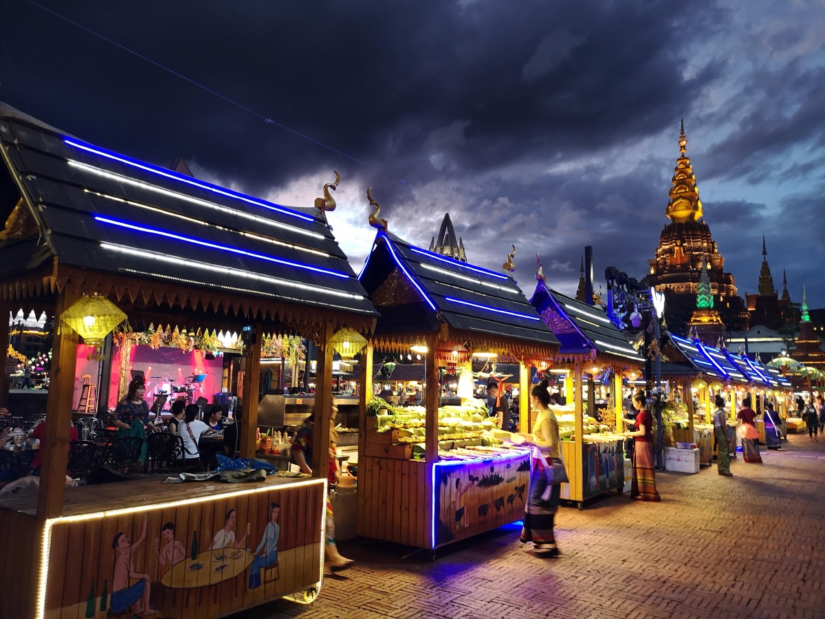 夜市景色别有风味