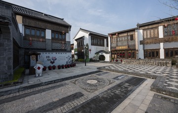 590607