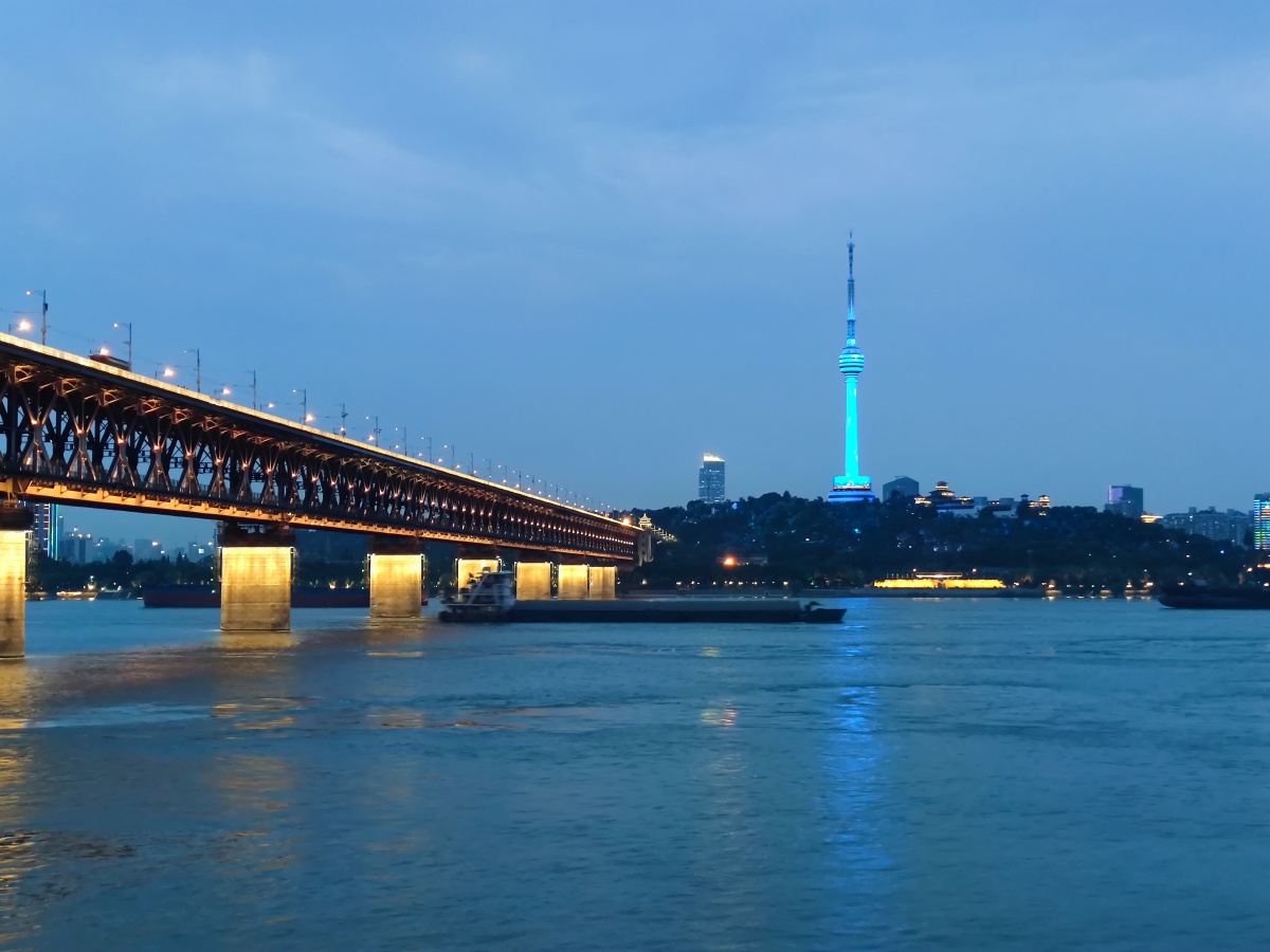 武汉汉口江滩长江大桥武汉灯光秀武汉夜景长江