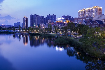夜色小镇