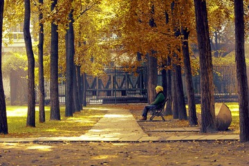 20111007_7677b4a2b957c4d81121ldsbJKOxmaTt副本.jpg