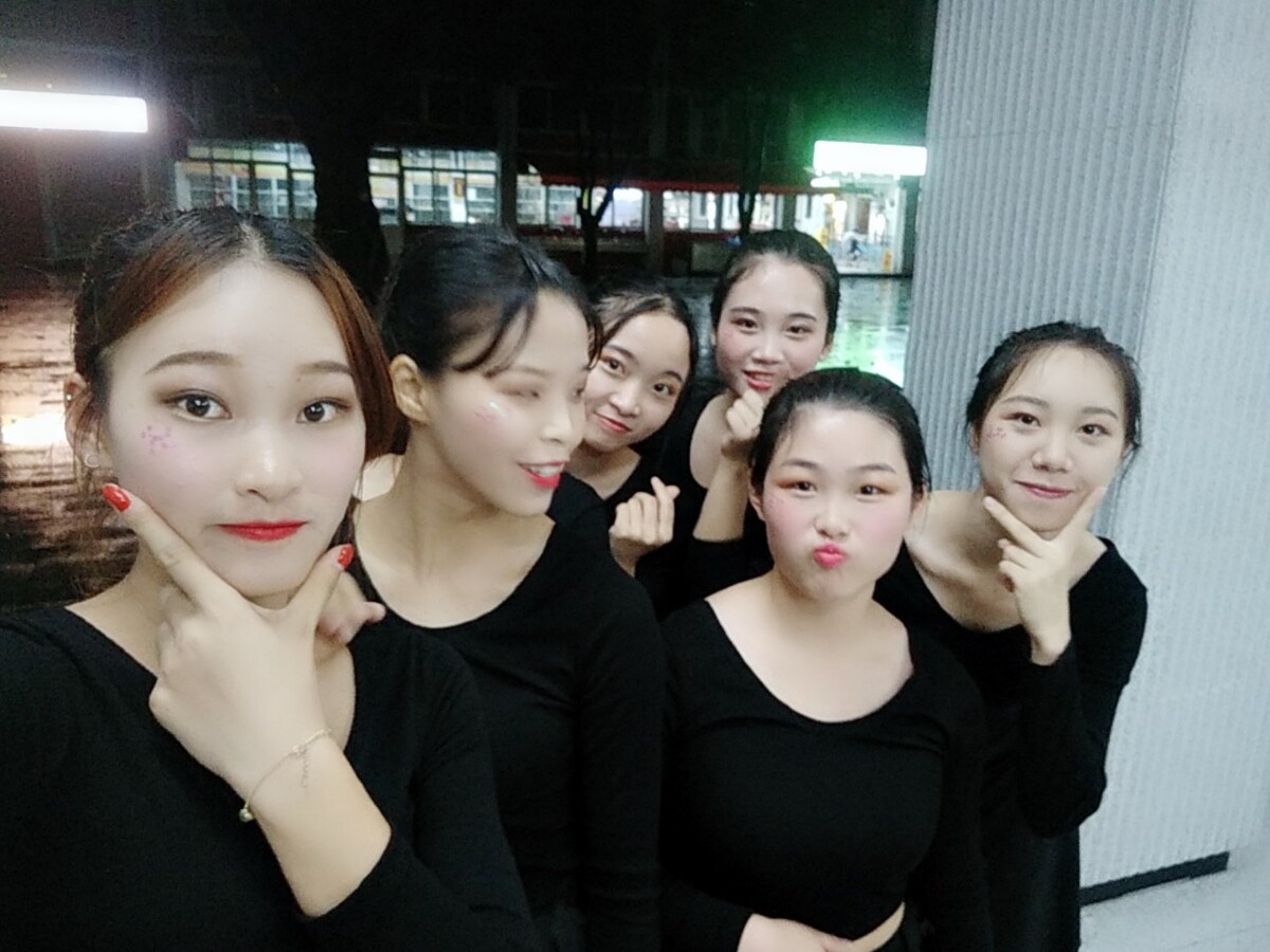 深圳职校舞蹈班