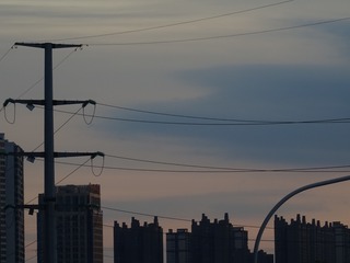 327169