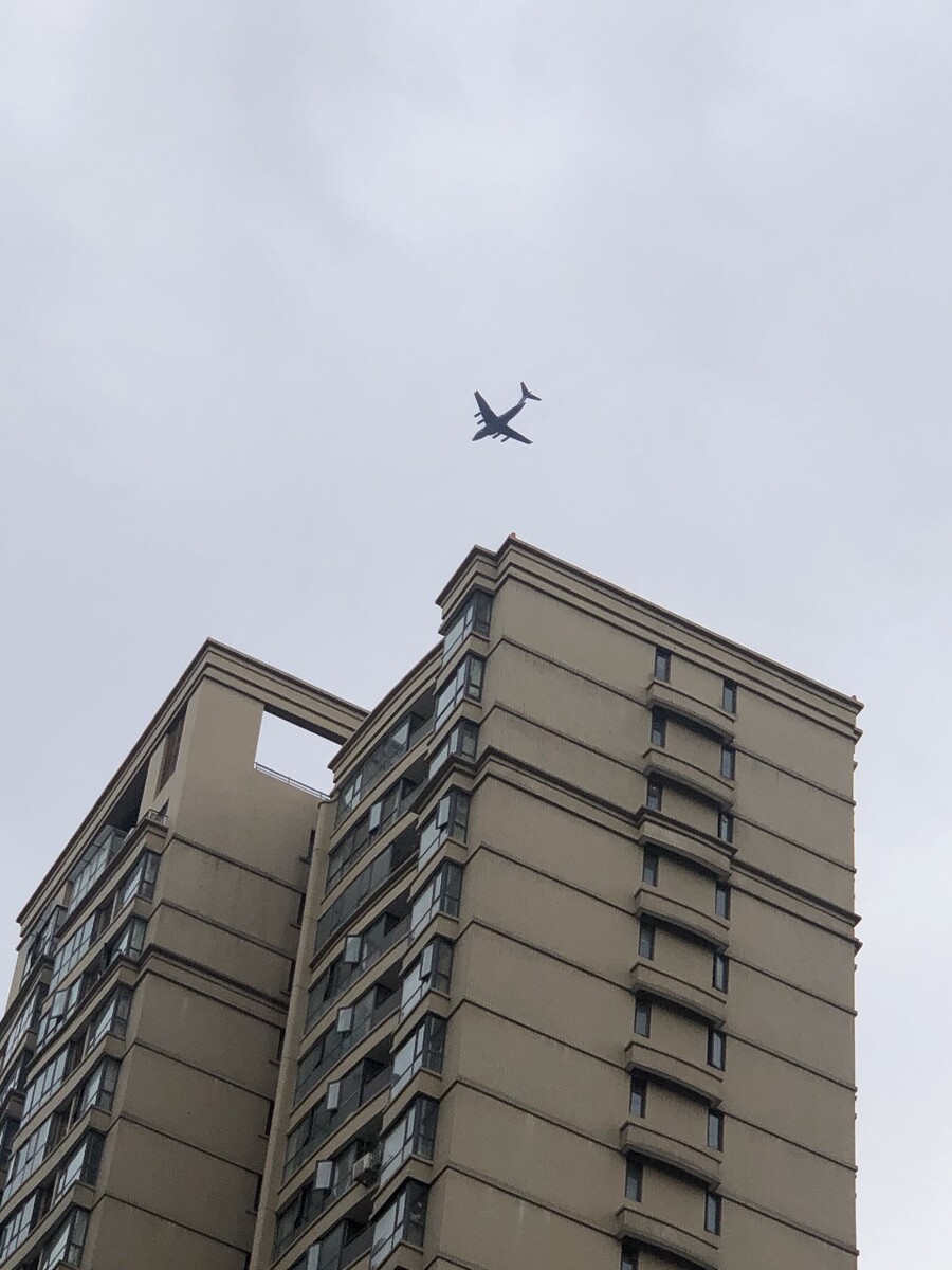 近距离接触