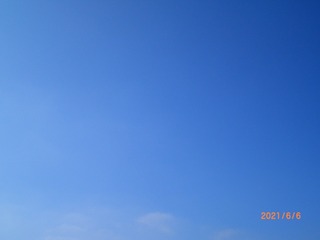 13A24372-E23B-48A1-905A-21DF677DD4BE/L0/001