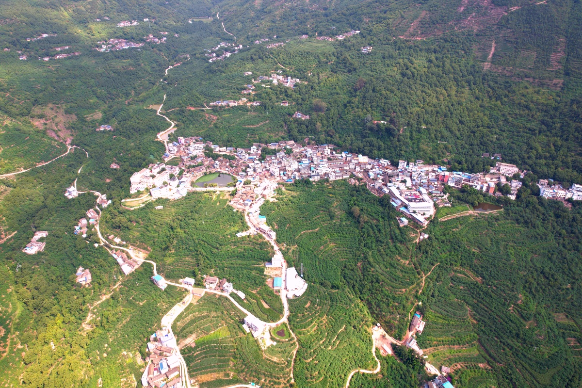 云南省楚雄彝族自治州大姚铁锁乡