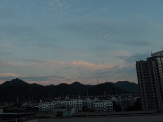 3273412