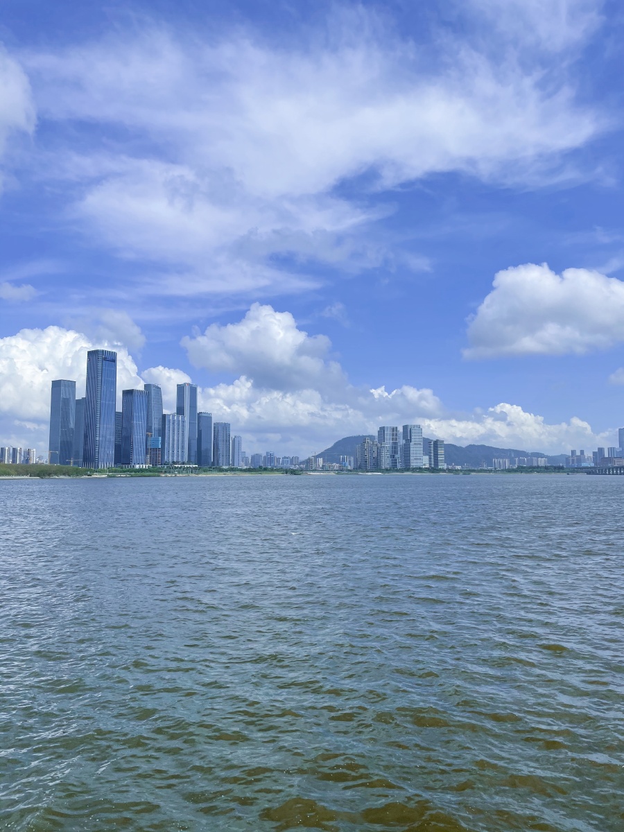 深圳前海面朝大海