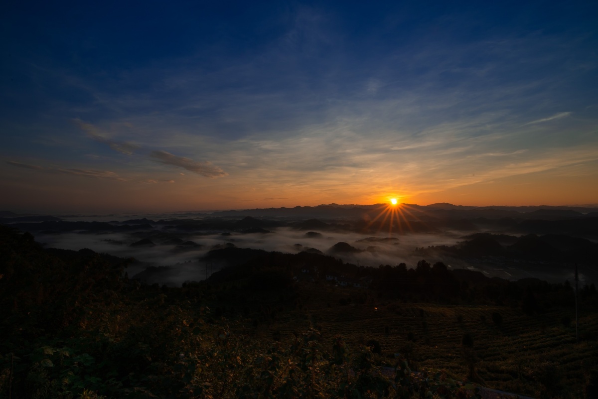 贵州湄潭县云贵山