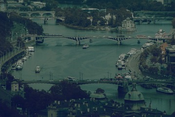 C97FE969-8B0C-4D6A-9777-FF6990DF121A/L0/001