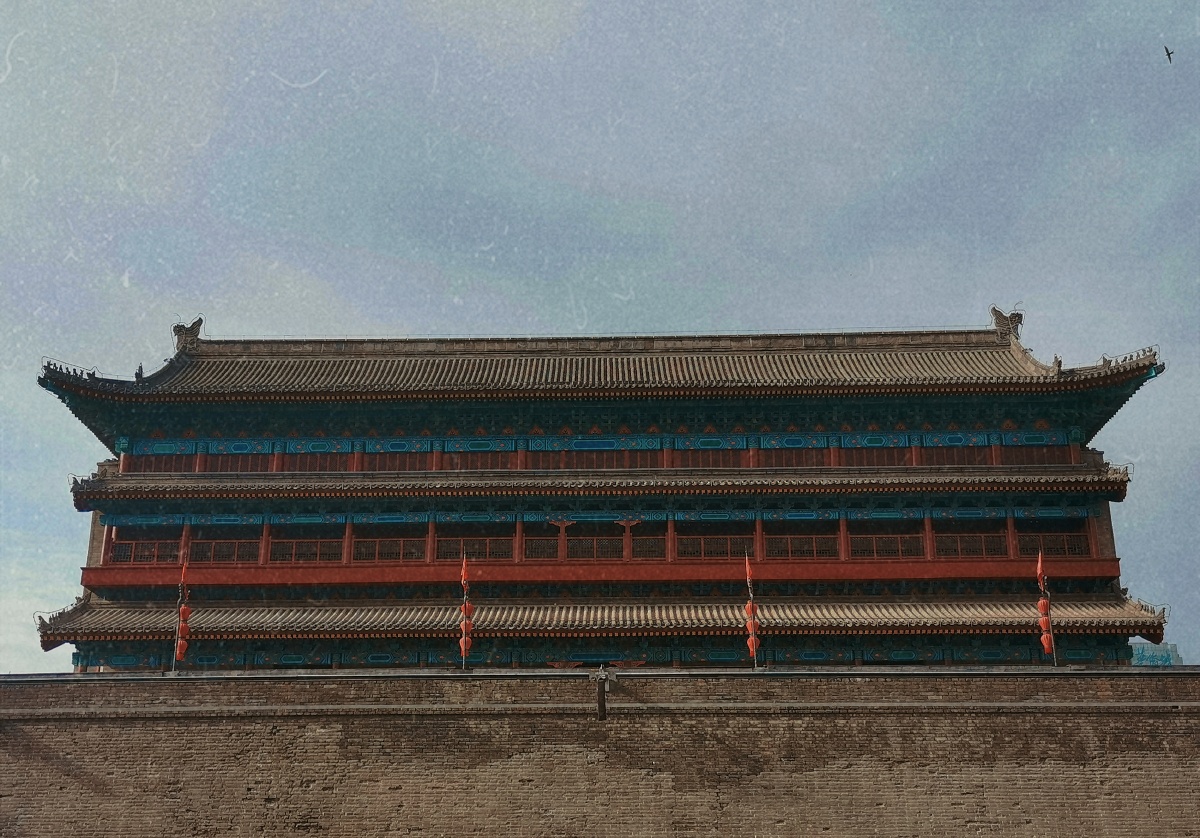 青砖黛瓦,古楼高墙.