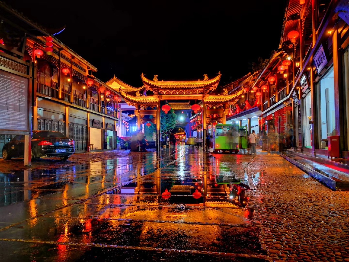 大觉山古镇夜色