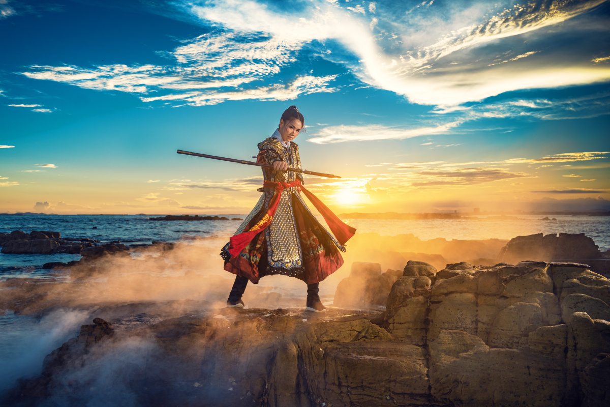 我有故人抱剑去斩尽春风不肯归