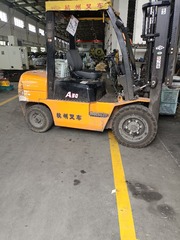 76582