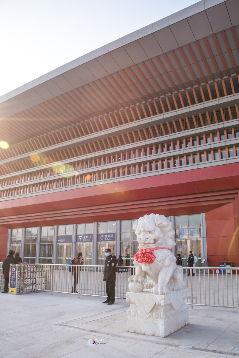 京沈全线贯通当日平淡无奇的承德南站