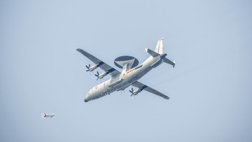 608118