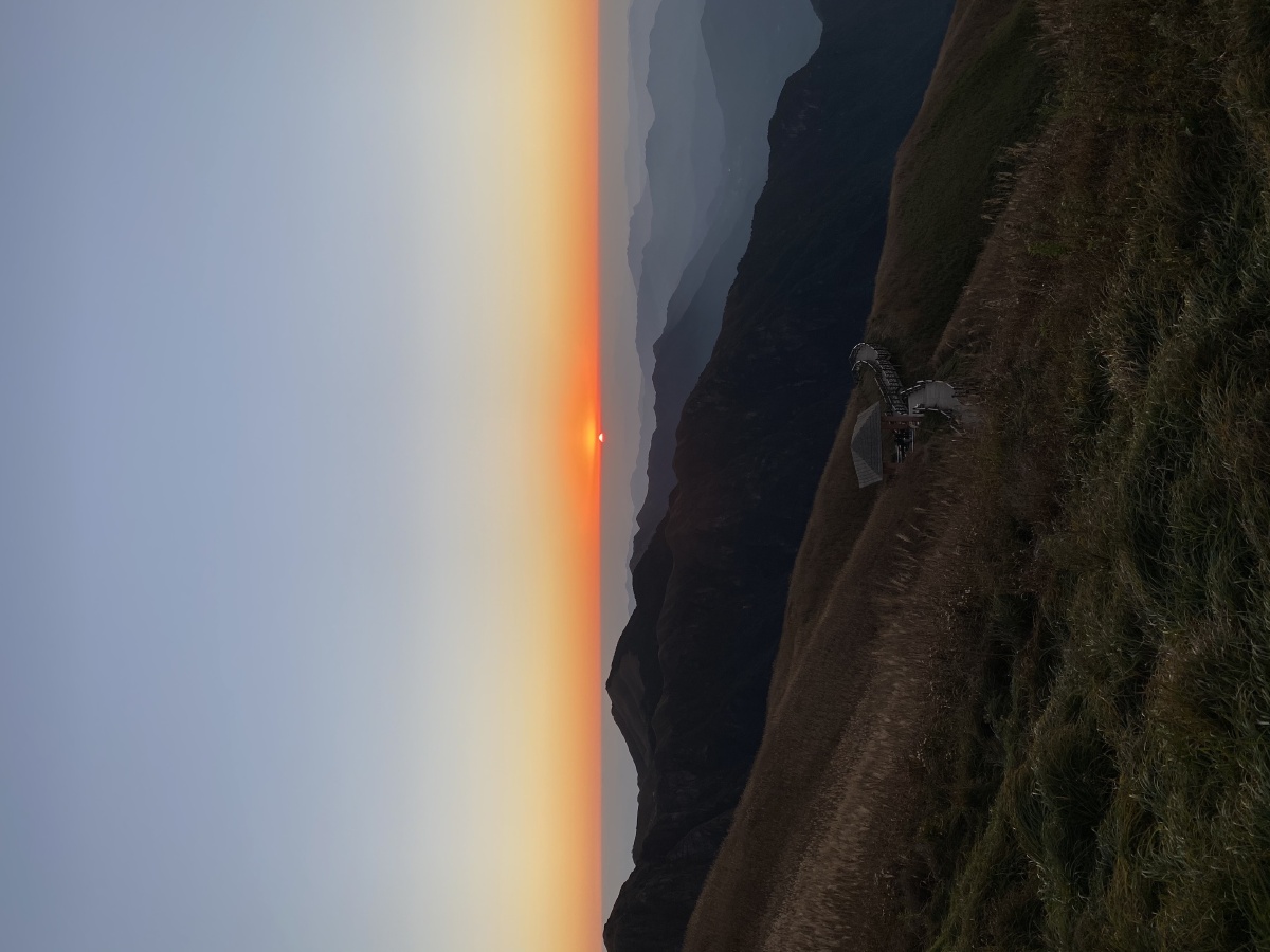 武功山金顶日出日落