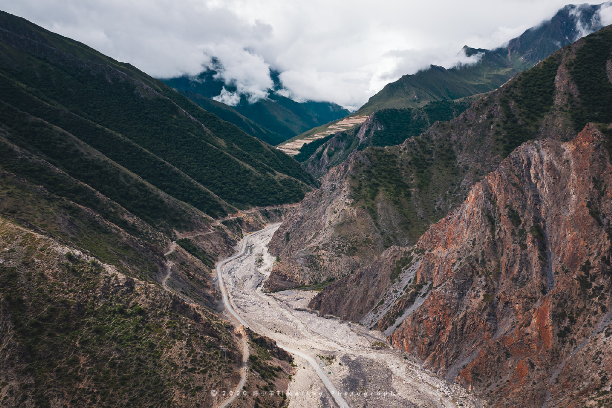 吉隆大峡谷查嘎寺