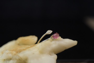 940952