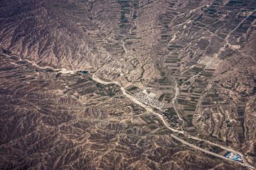 407439